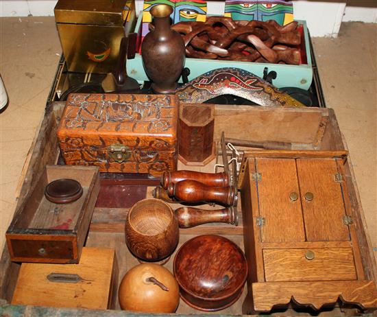 Qty wooden sundries